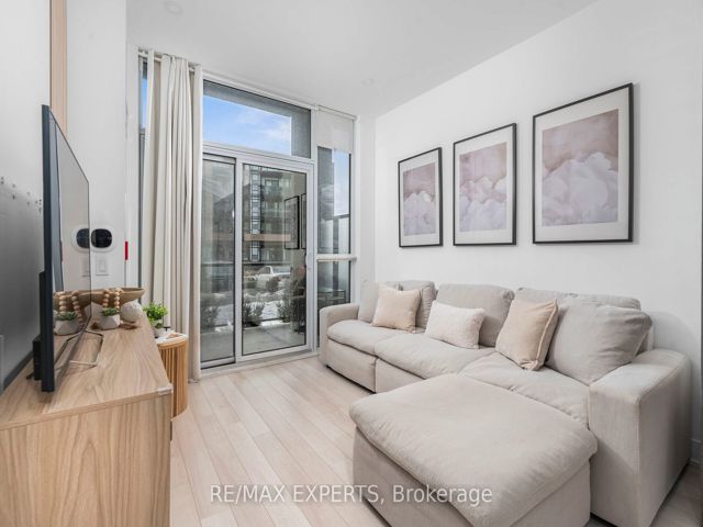 102 - 50 George Butchart Dr