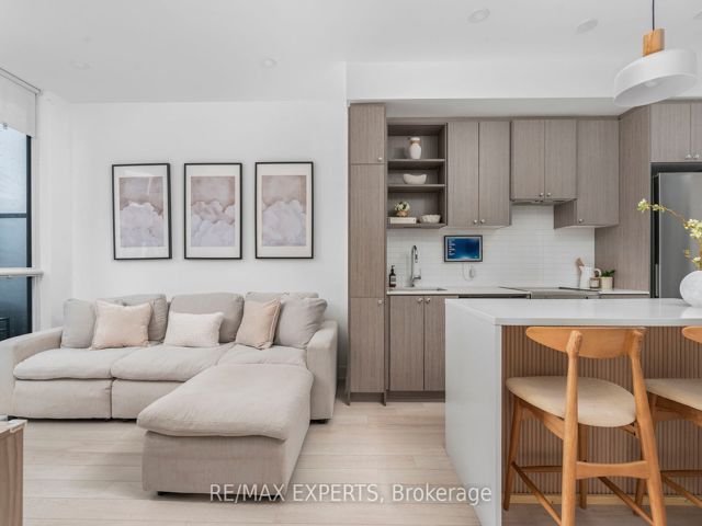 102 - 50 George Butchart Dr