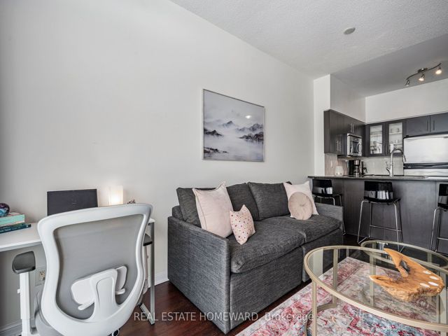 2107 - 15 Windermere Ave