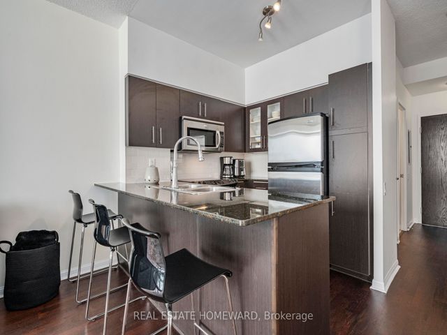 2107 - 15 Windermere Ave