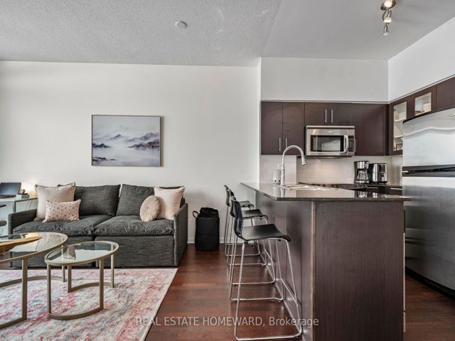 2107 - 15 Windermere Ave