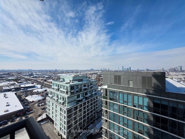 1410 - 15 Zorra St