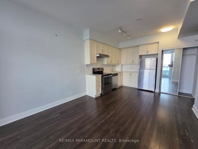 1410 - 15 Zorra St
