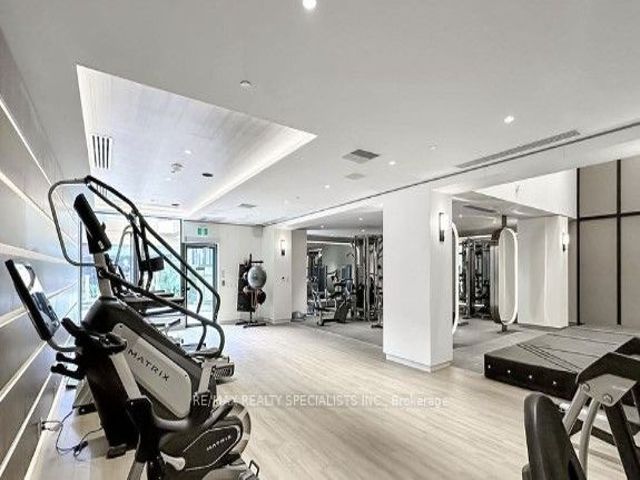 511 - 1100 Sheppard Ave W