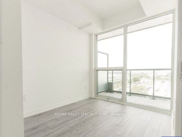 511 - 1100 Sheppard Ave W