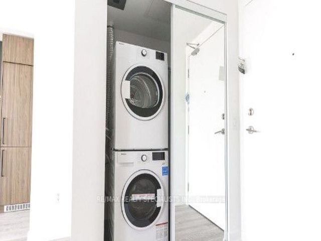 511 - 1100 Sheppard Ave W