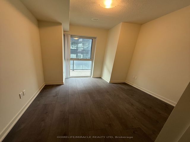 611 - 38 Annie Craig Dr