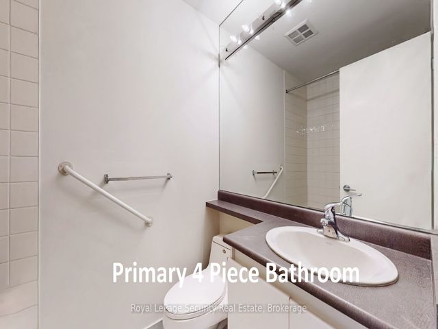 #204 - 38 Fontenay Crt