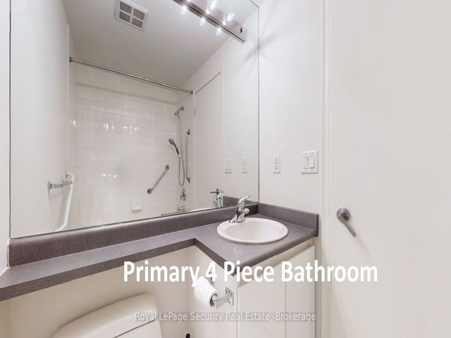 #204 - 38 Fontenay Crt