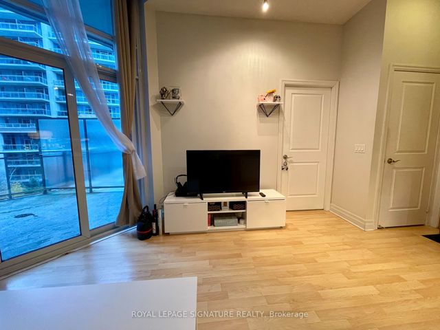 429 - 58 Marine Parade Dr