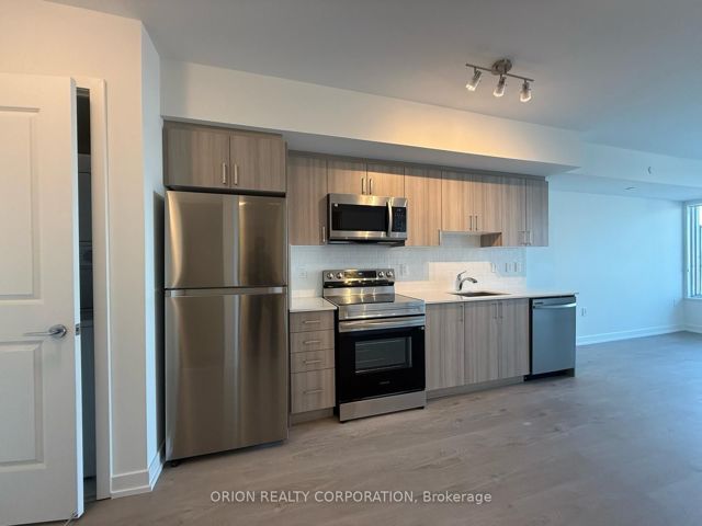 715 - 556 Marlee Ave