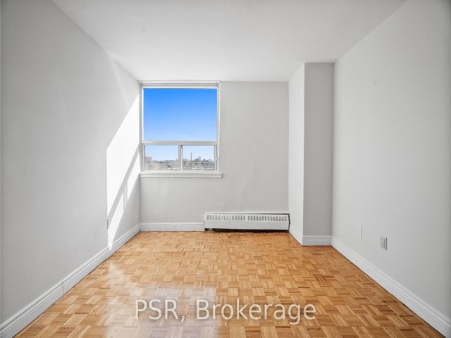 1211 - 1442 Lawrence Ave W