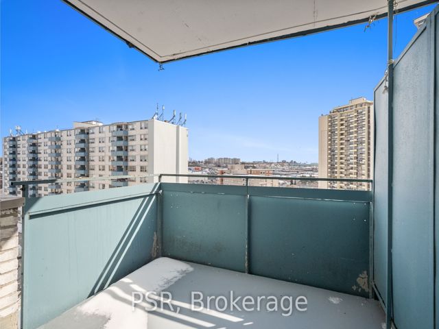 1211 - 1442 Lawrence Ave W