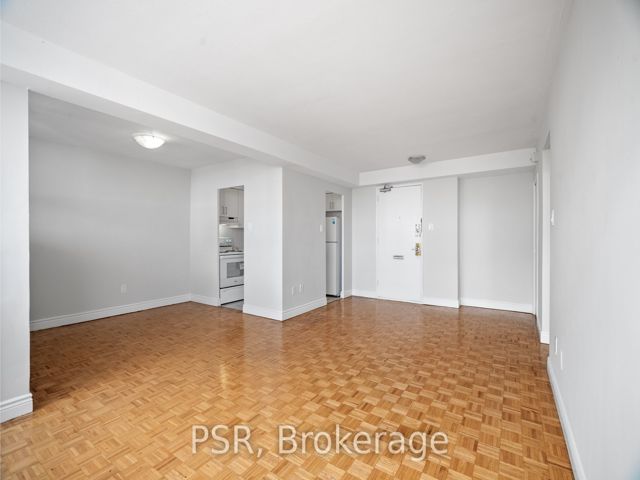1211 - 1442 Lawrence Ave W