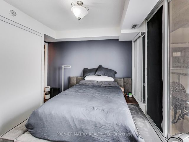 618 - 20 Joe Shuster Way