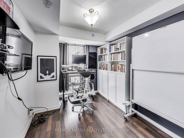 618 - 20 Joe Shuster Way