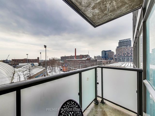 618 - 20 Joe Shuster Way