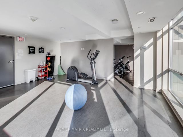 618 - 20 Joe Shuster Way