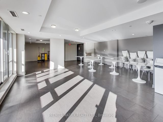 618 - 20 Joe Shuster Way