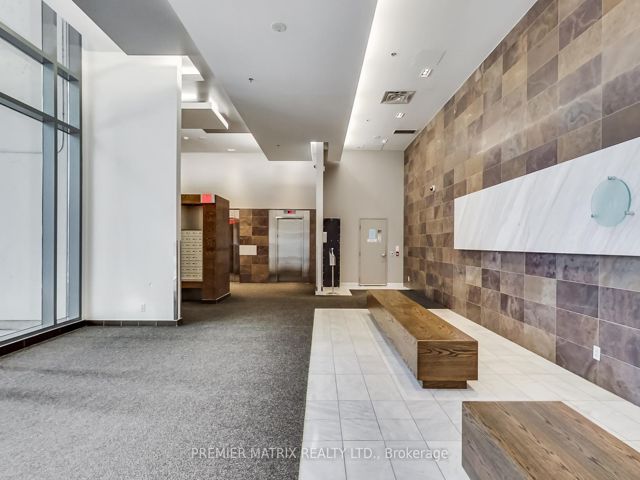 618 - 20 Joe Shuster Way