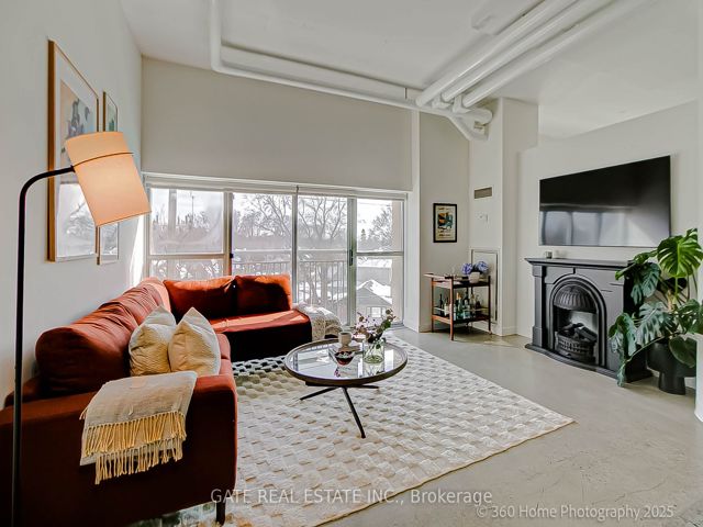 308 - 2 Fieldway Rd