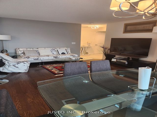 710 - 205 Sherway Gardens Rd