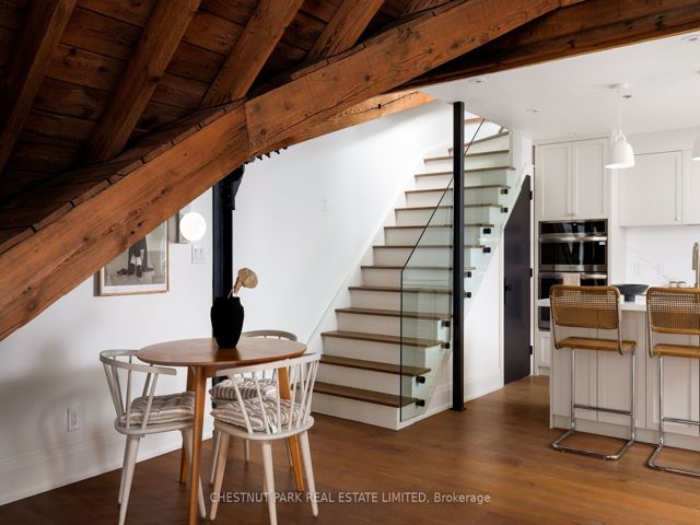 309 - 384 Sunnyside Ave