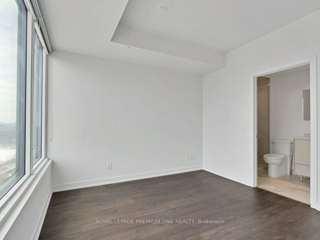 2701 - 1926 Lake Shore Blvd W