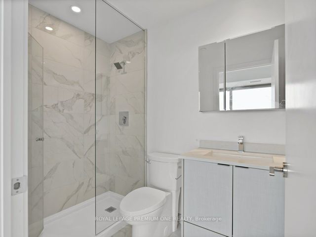 2701 - 1926 Lake Shore Blvd W