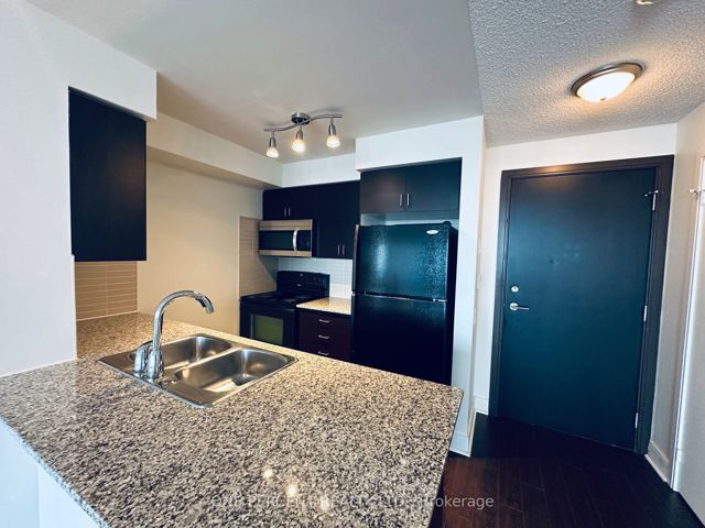 1050 - 25 Viking Lane
