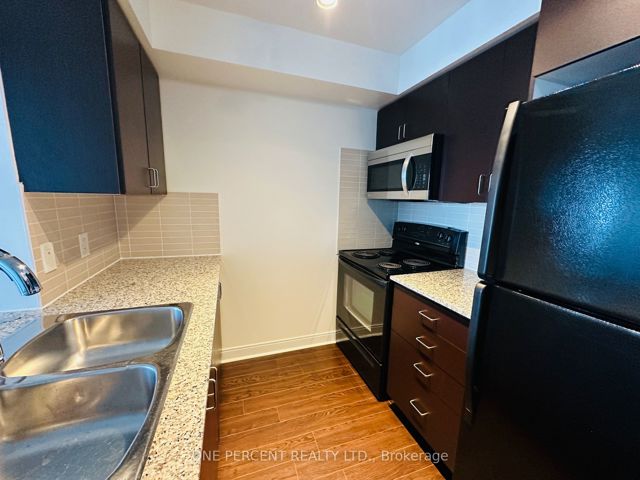 1050 - 25 Viking Lane