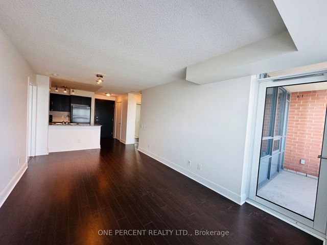 1050 - 25 Viking Lane