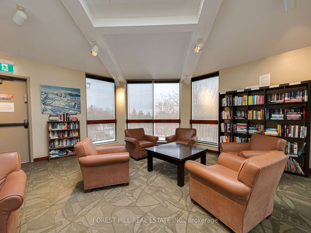 707 - 2267 Lakeshore Blvd W