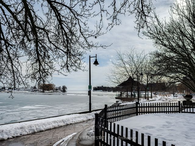 707 - 2267 Lakeshore Blvd W