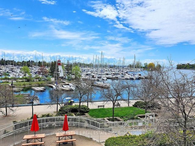 707 - 2267 Lakeshore Blvd W