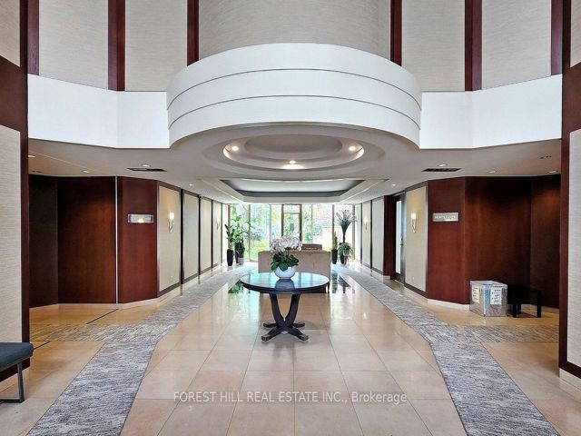 707 - 2267 Lakeshore Blvd W
