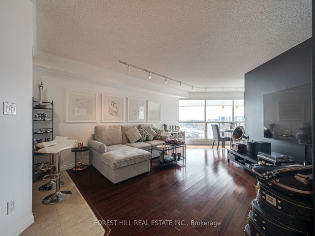 707 - 2267 Lakeshore Blvd W