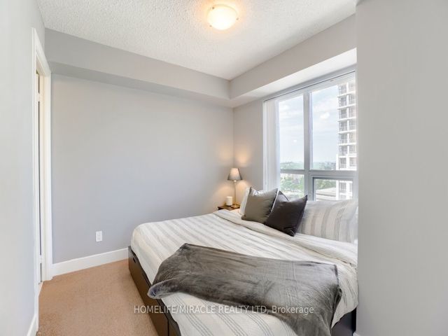 1324 - 2 Eva Rd