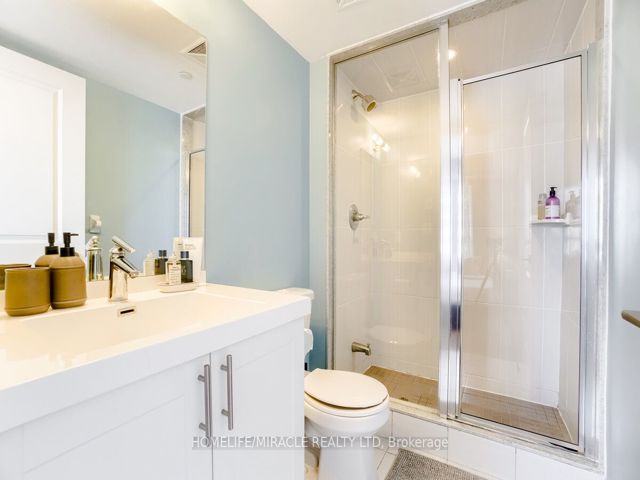 1324 - 2 Eva Rd