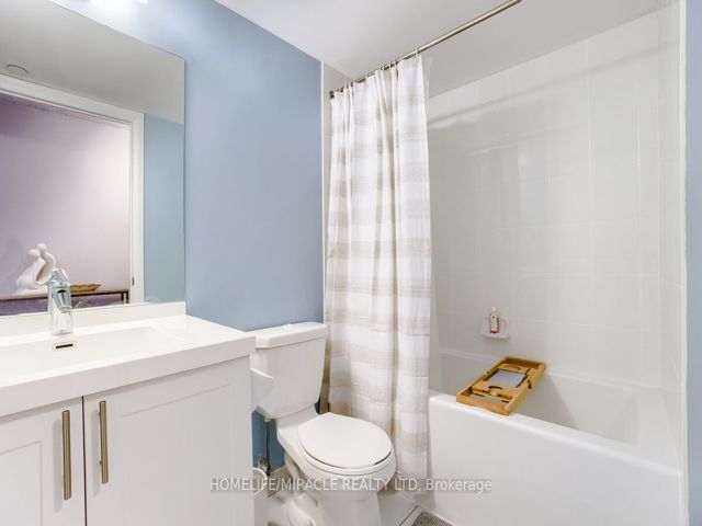 1324 - 2 Eva Rd