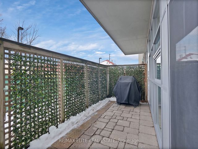 101 - 2464 Weston Rd