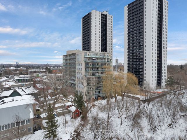 101 - 2464 Weston Rd
