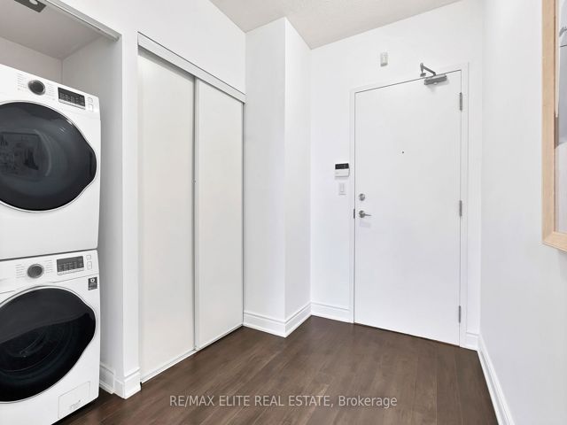 101 - 2464 Weston Rd