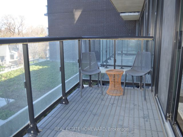 307 - 7 Smith Cres