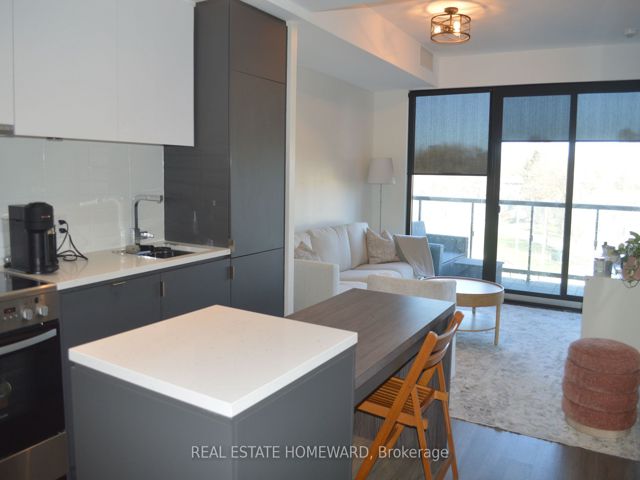 307 - 7 Smith Cres