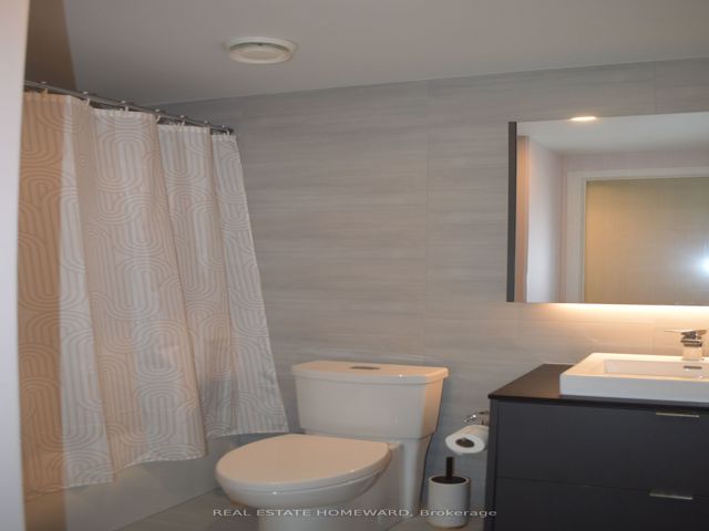 307 - 7 Smith Cres