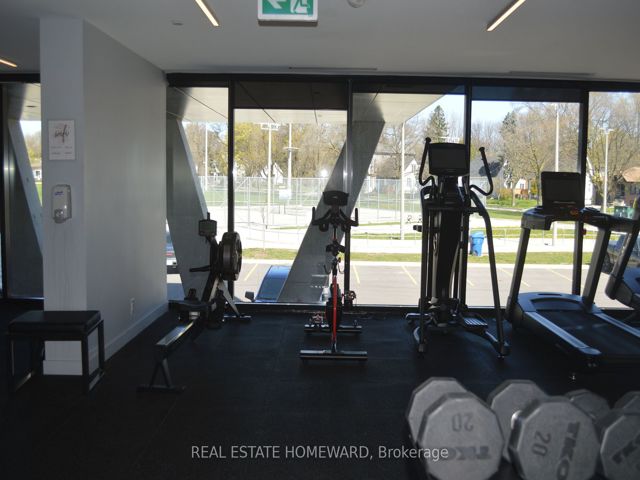 307 - 7 Smith Cres