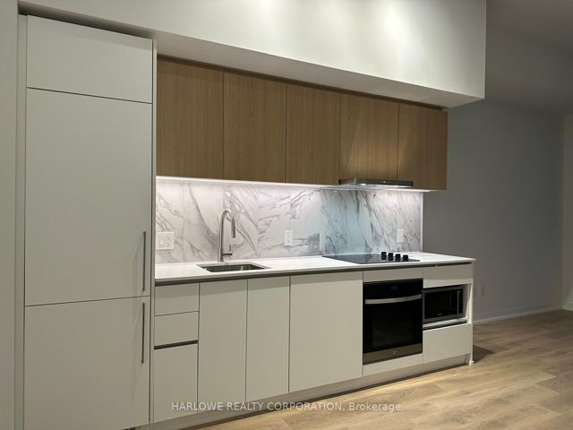 123 - 1100 Sheppard Ave W