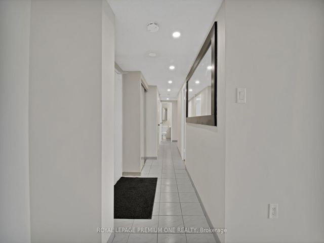502 - 2645 Jane St