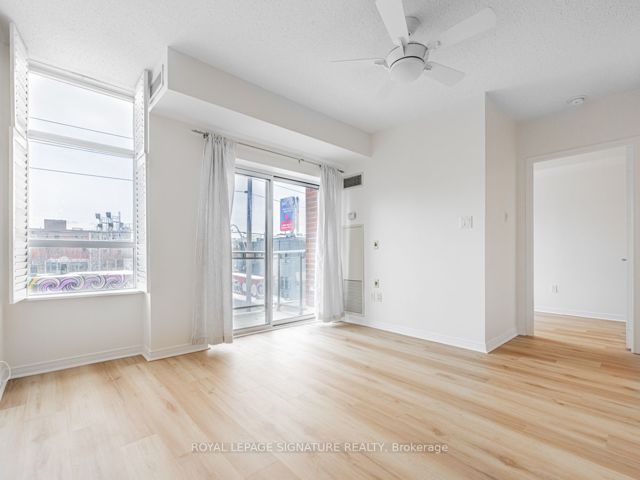316 - 2495 Dundas St W